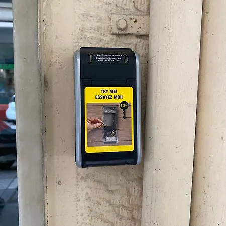 Tito's * سالونيك